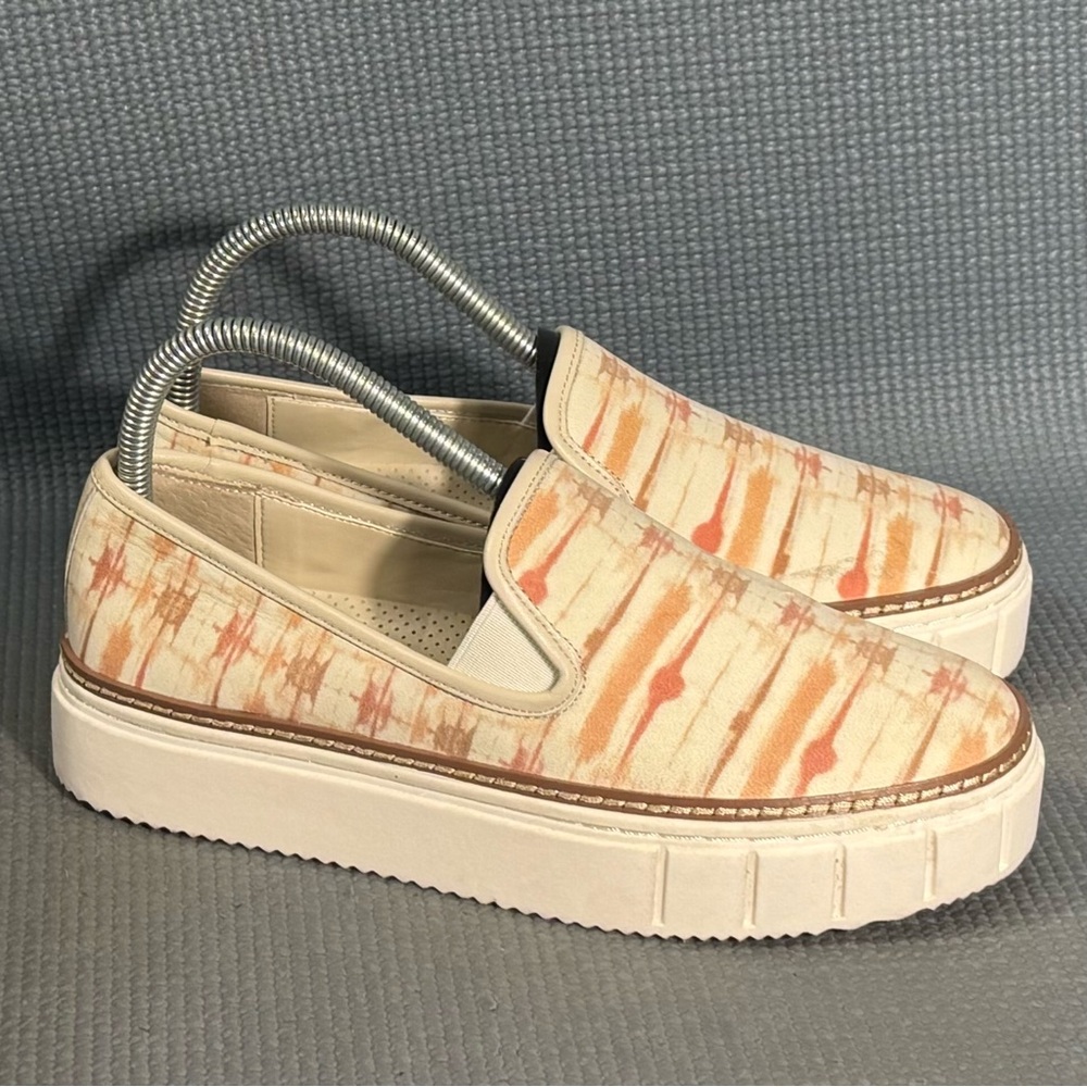 Vince Camuto Remmeya Printed‎ Leather Slip-On Sneakers Women’s Size 7